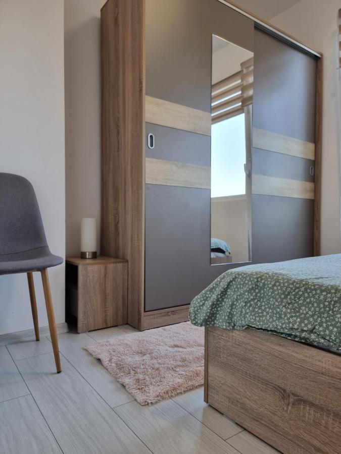 Cozy Apartment With Balcony On The Black Sea- Part Of The Family 'Vicki Apart Warna Exterior foto