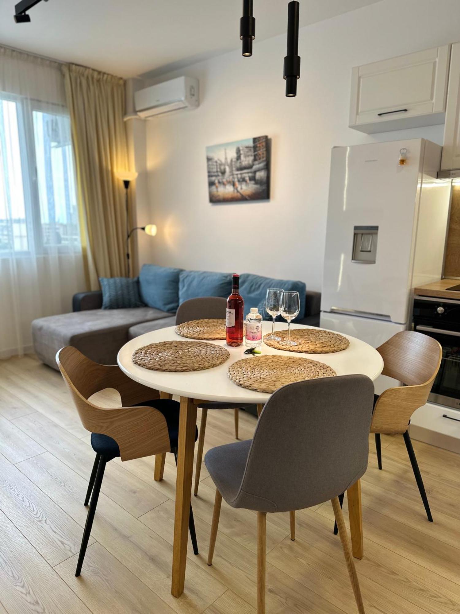 Cozy Apartment With Balcony On The Black Sea- Part Of The Family 'Vicki Apart Warna Exterior foto